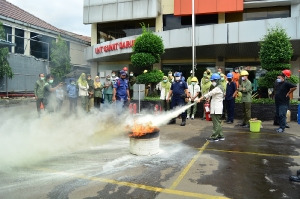 PELATIHAN DAN SIMULASI (Penanganan Bencana Kebakaran & Gempa Bumi) RS Syarif Hidayatullah Tahun 2021