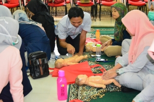 Pelatihan Pijat Bayi oleh jhonson baby